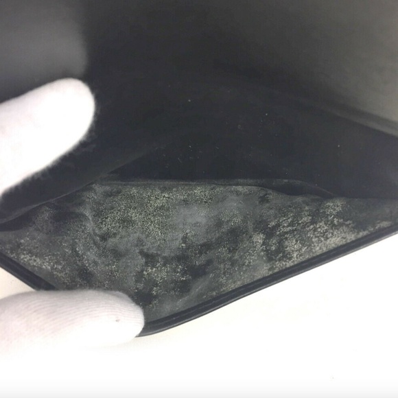 Louis Vuitton Epi Leather Checkbook Card Wallet - Picture 9 of 11